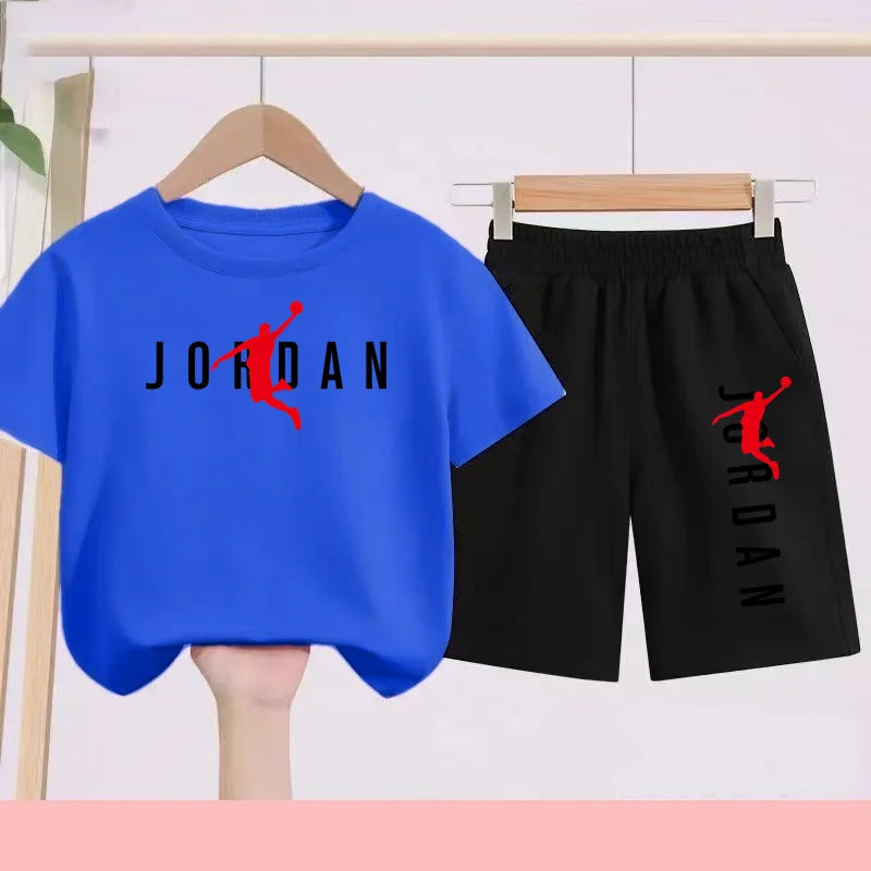 The Children's Summer Black and White One-piece Dress and Shorts Set Is Suitable for Those Aged 3 To12with Letter Patterns on It