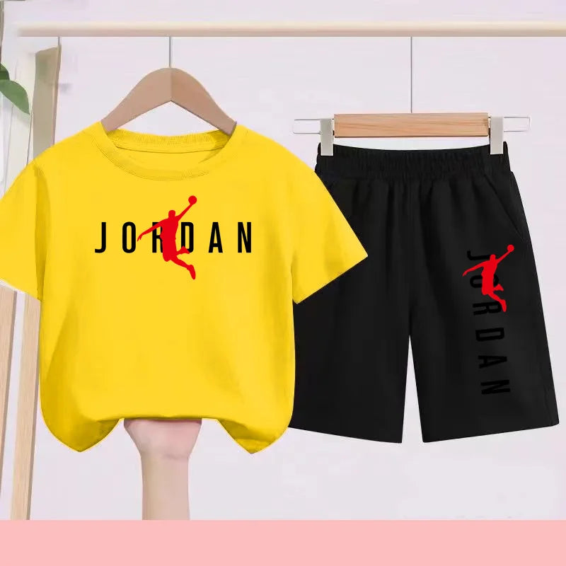 The Children's Summer Black and White One-piece Dress and Shorts Set Is Suitable for Those Aged 3 To12with Letter Patterns on It